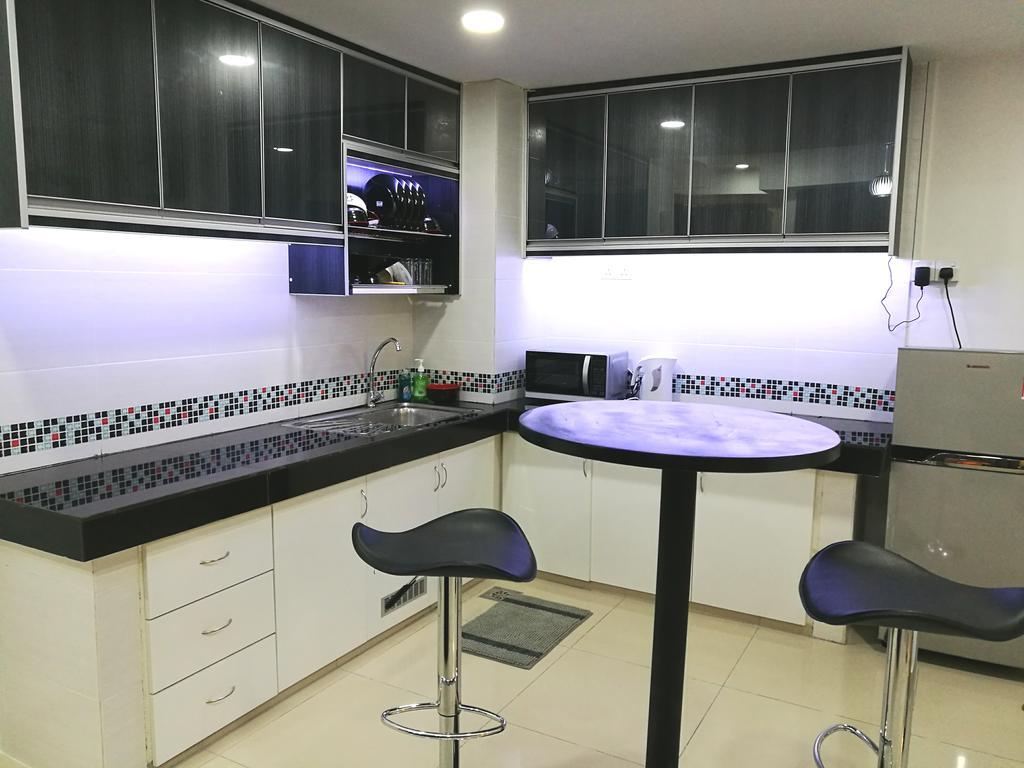 Nf Suites D'Perdana Condo 코타바하루 외부 사진